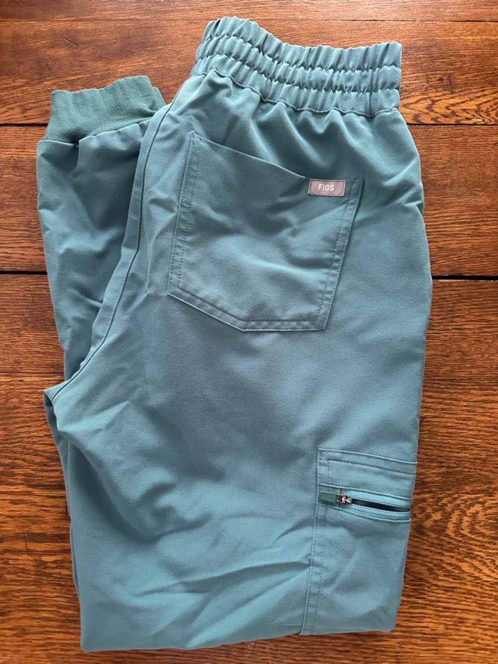 FIGS scrub pants